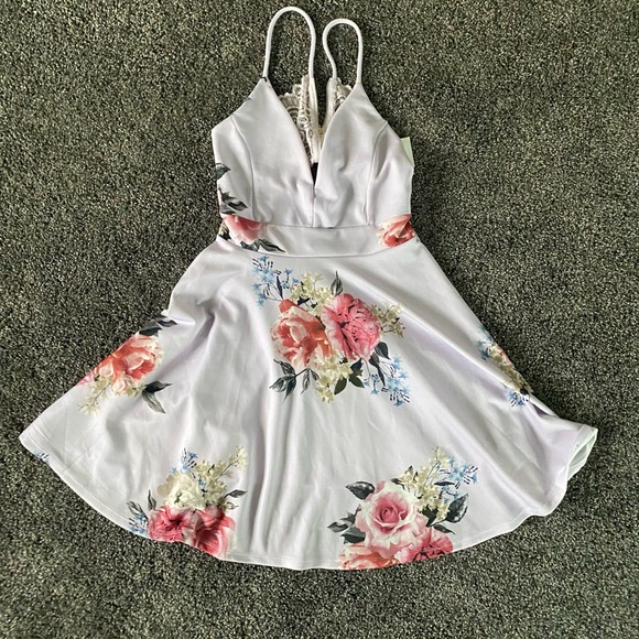 IRIS LA Lavender Floral Mini Dress - Picture 2 of 6